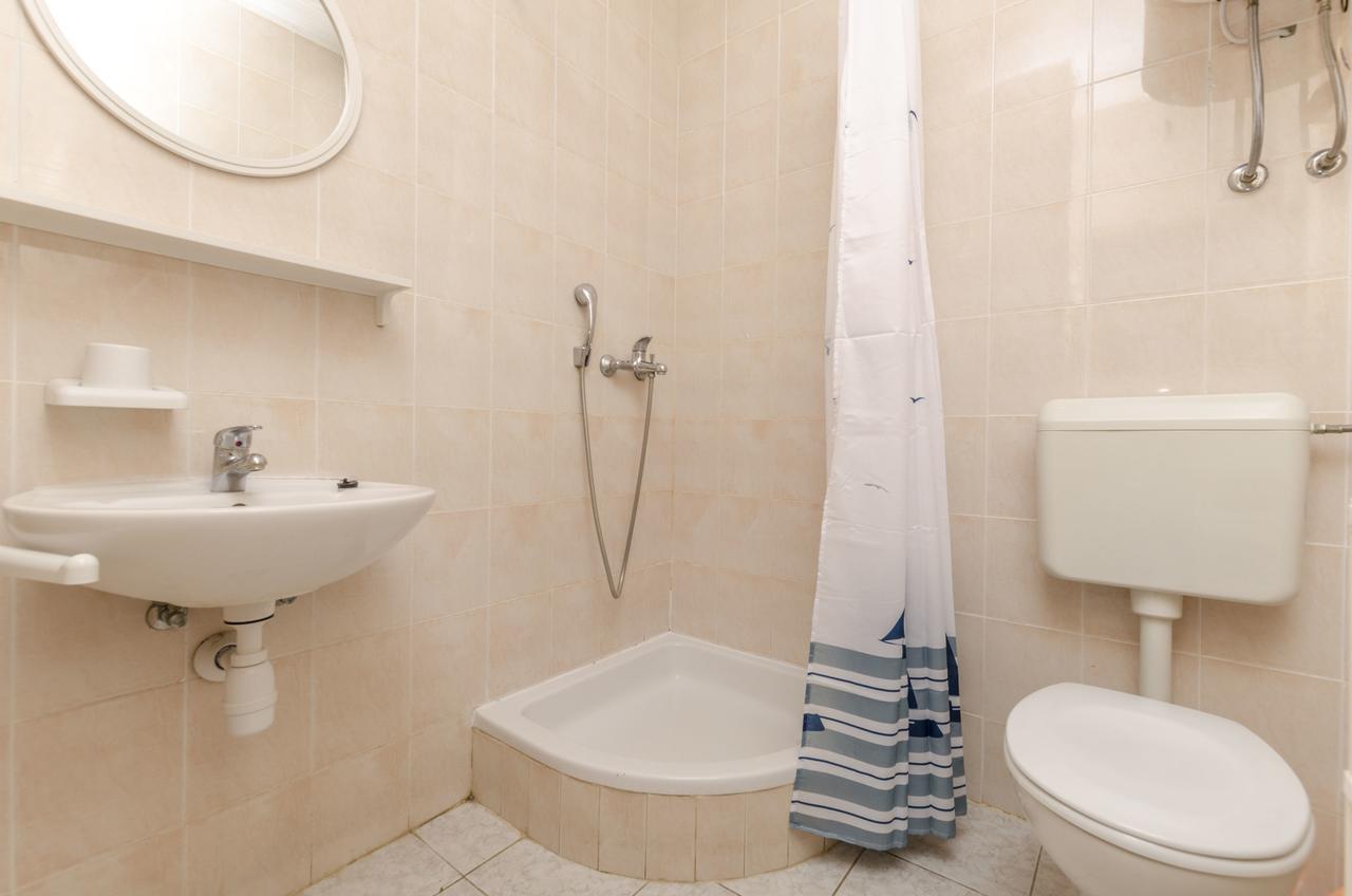 Apartments Helena イバン・ドーラッツ エクステリア 写真