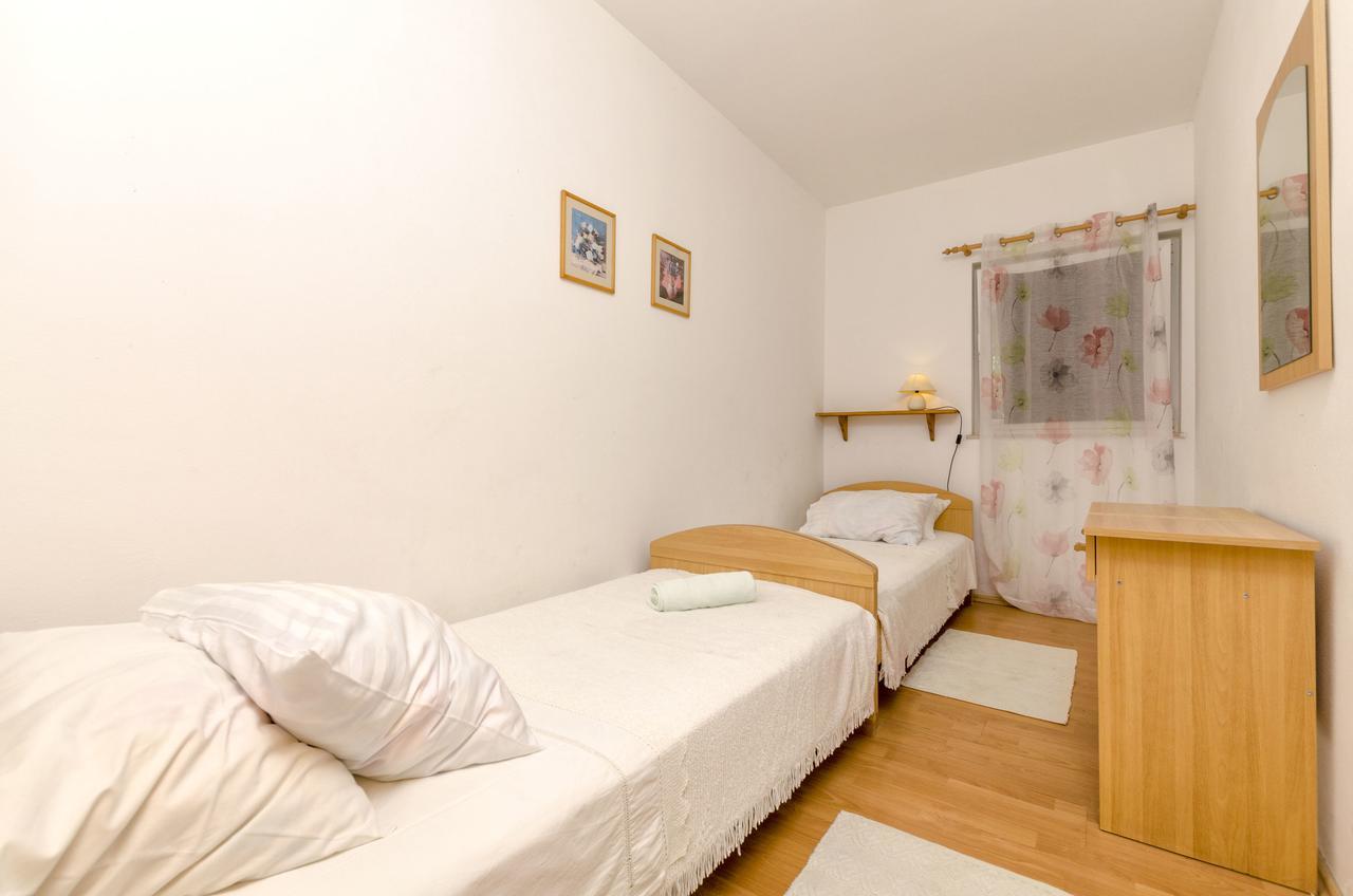 Apartments Helena イバン・ドーラッツ エクステリア 写真